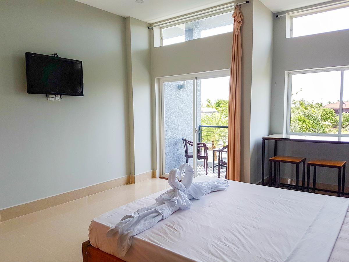 Two Moons Resort Кампот Екстериор снимка